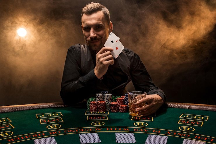 Contoh live chat kupon toto dengan agen dukungan membantu pemain dengan pertanyaan teknis